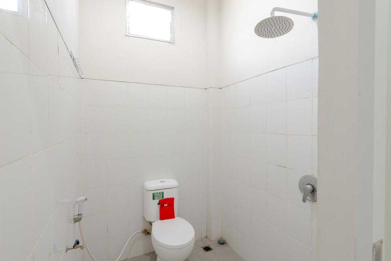 Reddoorz Plus Syariah @ Raya Nginden 2 Surabaja Exteriér fotografie